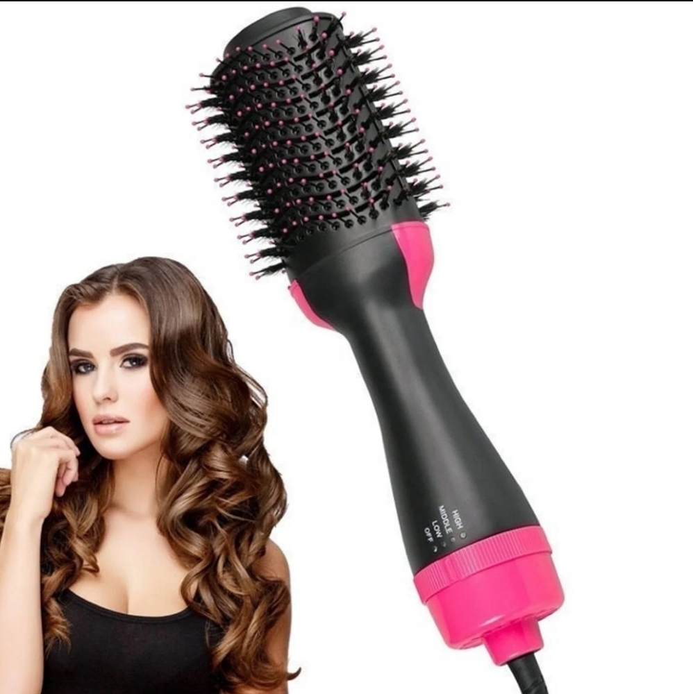 Round brush blow dryer